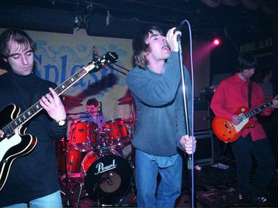 Voci: Liam e Noel Gallagher si parlano per una eventuale reunion degli Oasis