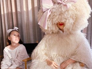 Classifiche, Billboard album chart: Sia debutta al numero uno