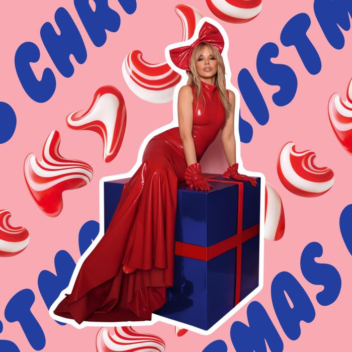 https://images.rockol.it/-74_PLMZlSCki-5JEF1Y8aug77I=/700x0/smart/rockol-img/img/foto/upload/kylie-minogue.jpg