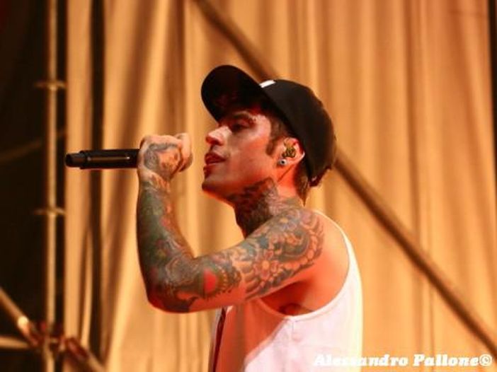 Sanremo 2021, la Rai ha deciso: il video di Fedez non comporta l&#039;esclusione