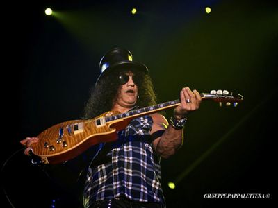 Slash riforma tre quinti di Guns n&apos;Roses con Duff e Matt
