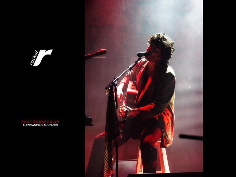 17 aprile 2025 - Teatro Puccini - Firenze - Ermal Meta in concerto 17 aprile 2025 - Teatro Puccini - Firenze - Ermal Meta in concerto