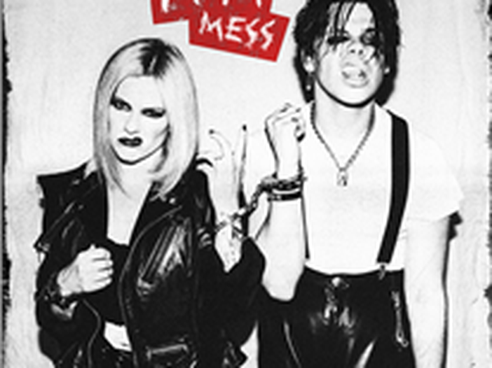 Il paese di Avril Lavigne le dedica una pizza