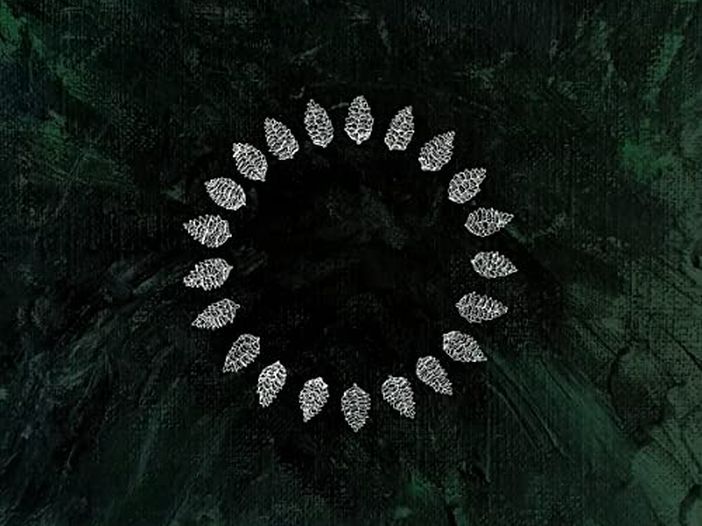 Esce luned&igrave; l&#039;ipnotico primo CD dei neo-goth Esben &amp; The Witch