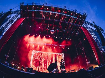 Arcade Fire: dal vivo rispunta l’inedito ‘Crucified again’. Ascoltalo qui 