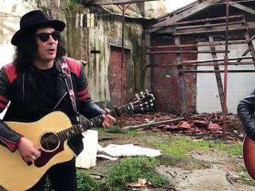 Zen Circus - Zen Circus, una versione di &#039;Catene&#039; #NoFilter dal vivo per Rockol - VIDEO