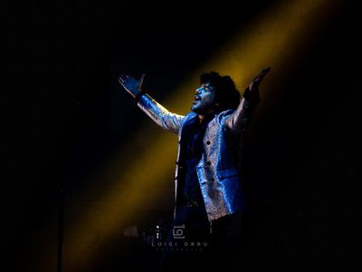 Francesco Renga: intervista e prove del tour in anteprima, guarda il video