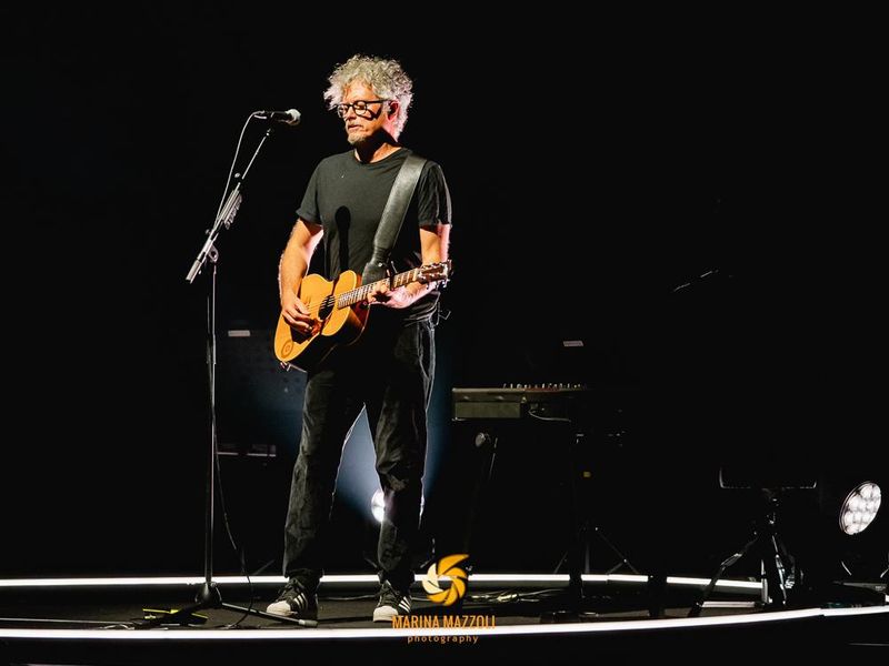 24 maggio 2023 - Politeama Genovese - Genova - Niccol&ograve; Fabi in concerto