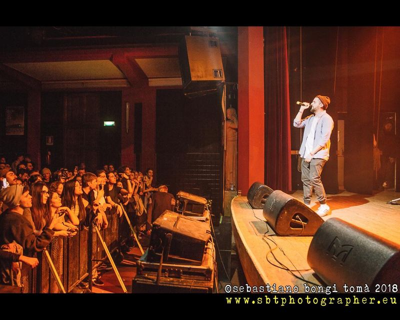 27 gennaio 2018 - The Cage Theatre - Livorno - Frah Quintale in concerto