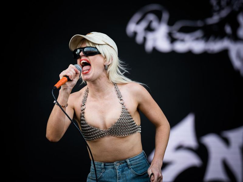 15 giugno 2022 - I-Days - Ippodromo - Milano - Amyl and the Sniffers in concerto