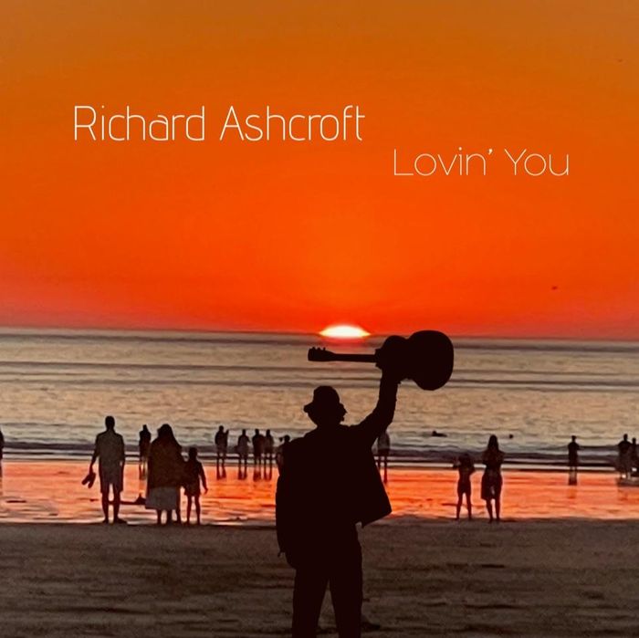 https://images.rockol.it/1_OIrhdblG7wPq7vdF6Rnz4Sp3s=/700x0/smart/rockol-img/img/foto/upload/richard-ashcroft-lovin-you.jpg