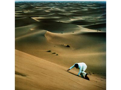 Baxter Dury, intervista: &quot;Mio padre Ian ha creato una piattaforma per la musica&quot;