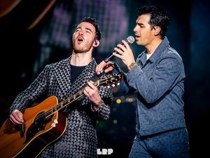jonas brothers