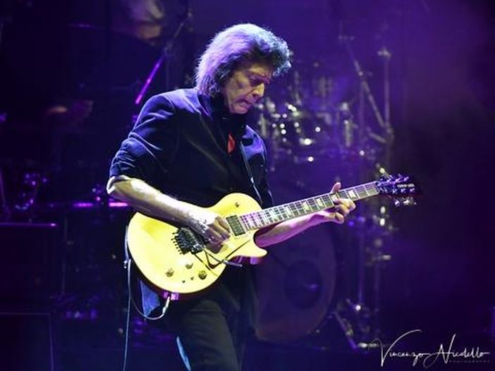 Il legame tra Steve Hackett, &ldquo;Foxtrot&rdquo; dei Genesis e l&rsquo;Italia