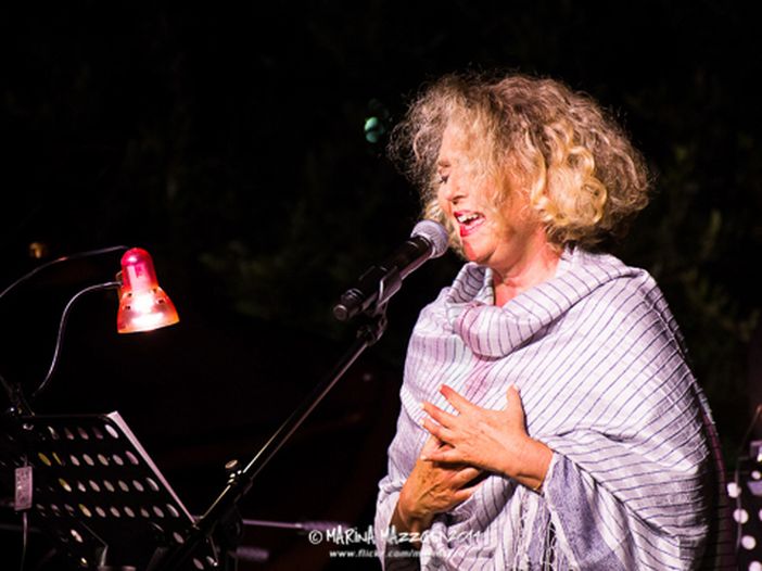 Album natalizio e tour per il ritorno di Rossana Casale