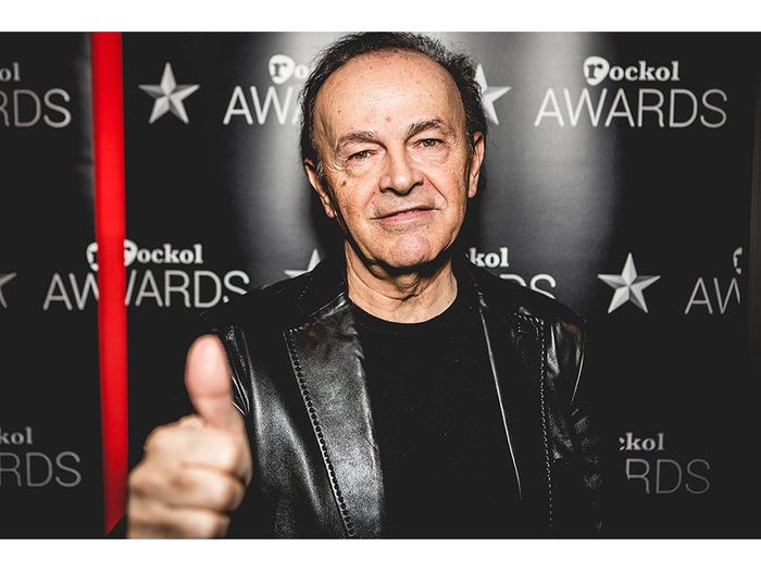https://images.rockol.it/2z-S0maFO-hC8usA3DVs5QyGULc=/700x0/smart/rockol-img/img/foto/upload/rockol-awards-20190117-204215-3k2a9540.jpg https://images.rockol.it/2z-S0maFO-hC8usA3DVs5QyGULc=/700x0/smart/rockol-img/img/foto/upload/rockol-awards-20190117-204215-3k2a9540.jpg