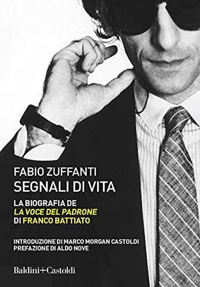 https://images.rockol.it/3KtGjZrNyLcDsjozjDCMpWFrjL0=/700x0/smart/rockol-img/img/foto/upload/battiato-zuffanti.jpg