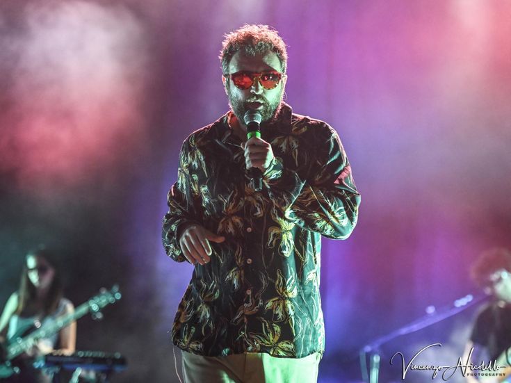 Dargen D&apos;Amico: arriva la nuova versione di &apos;Bocciofili&apos; con Fedez. Video