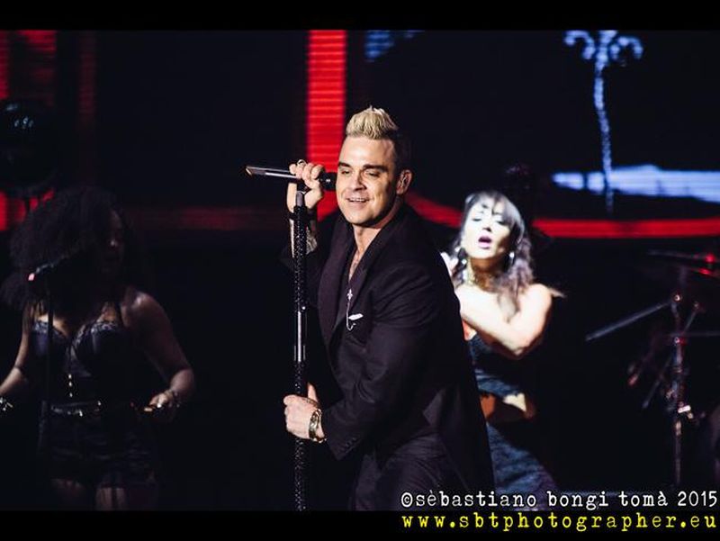 23 luglio 2015 - Lucca Summer Festival - Piazza Napoleone - Lucca - Robbie Williams in concerto