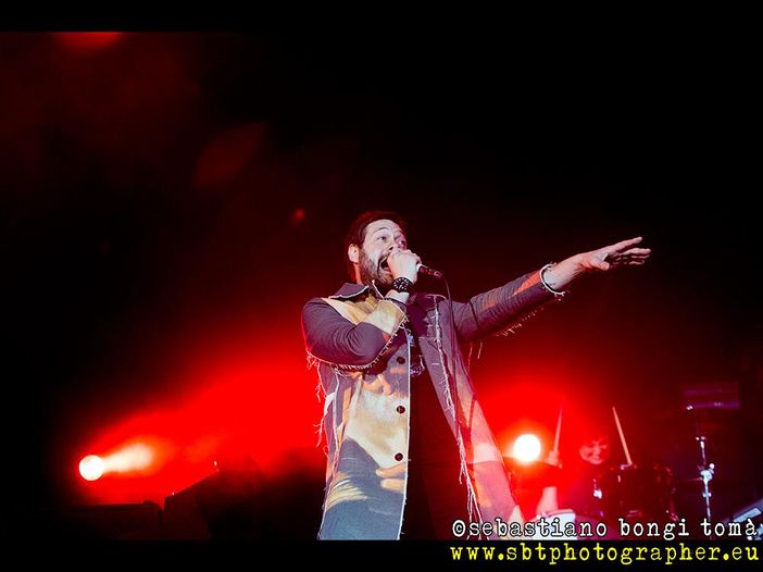Kasabian: Il nuovo album è 'Velociraptor!', ascolta qui il primo singolo Kasabian: Il nuovo album è 'Velociraptor!', ascolta qui il primo singolo