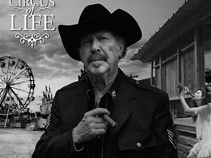 Addio a Kinky Friedman Addio a Kinky Friedman
