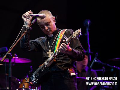 Sinead O&apos; Connor: &apos;Oggi  canto il Vecchio Testamento&apos; 