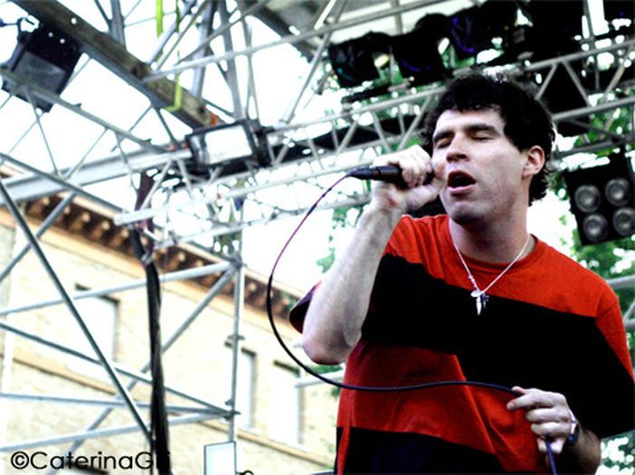 Guarda gli Animal Collective eseguire per la prima volta dal vivo l’intero album ‘Sung Tongs’– VIDEO Guarda gli Animal Collective eseguire per la prima volta dal vivo l’intero album ‘Sung Tongs’– VIDEO