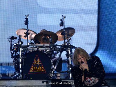 Tour dei Def Leppard, paghi 1 e prendi 3: ci sono anche Poison e  Cheap Trick