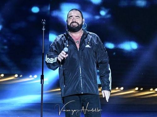 Al via il “Music party” di Amadeus: “Non è un piccolo Sanremo”