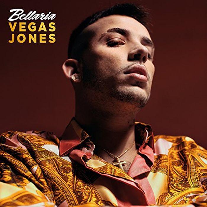 https://images.rockol.it/3pbdETC_SGeuhrqIC7im44CWSe4=/700x0/smart/rockol-img/img/foto/upload/bellaria-vegas-jones-cover-ts1520386365.jpg https://images.rockol.it/3pbdETC_SGeuhrqIC7im44CWSe4=/700x0/smart/rockol-img/img/foto/upload/bellaria-vegas-jones-cover-ts1520386365.jpg