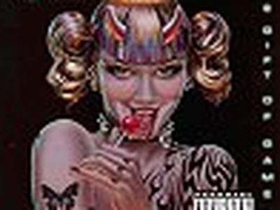 La figlia di Rod Stewart nel video dei Crazy Town