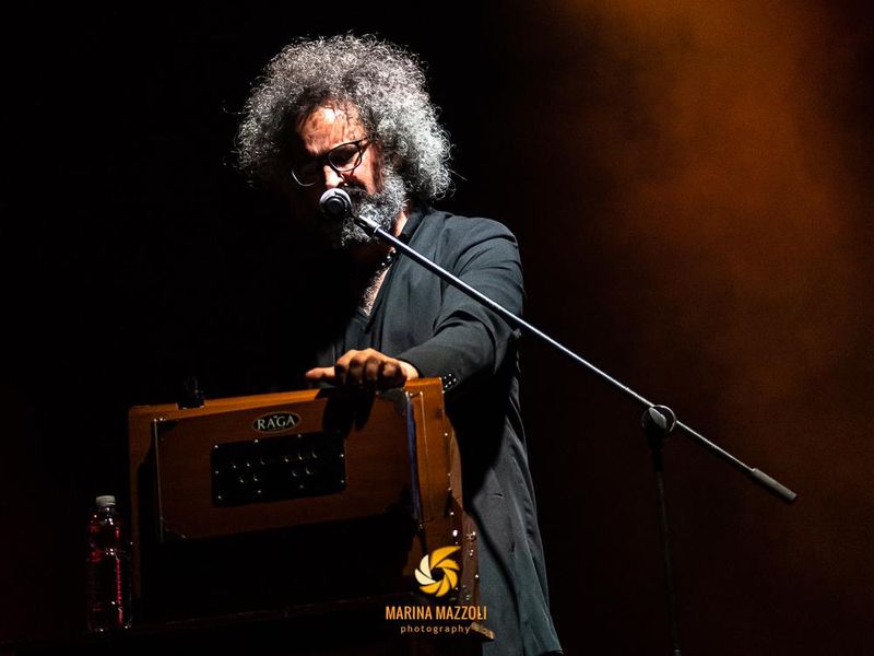 21 aprile 2023 - Politeama Genovese - Genova - Simone Cristicchi e Amara in concerto