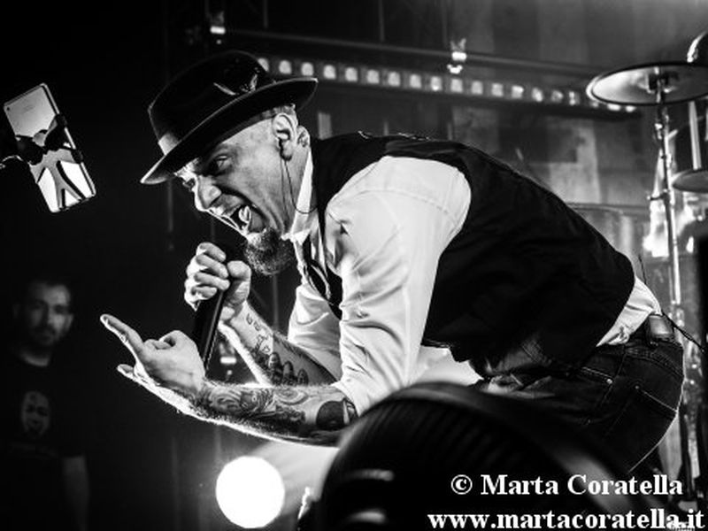 12 marzo 2015 - Atlantico Live - Roma - J-Ax in concerto