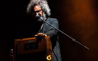 21 aprile 2023 - Politeama Genovese - Genova - Simone Cristicchi e Amara in concerto