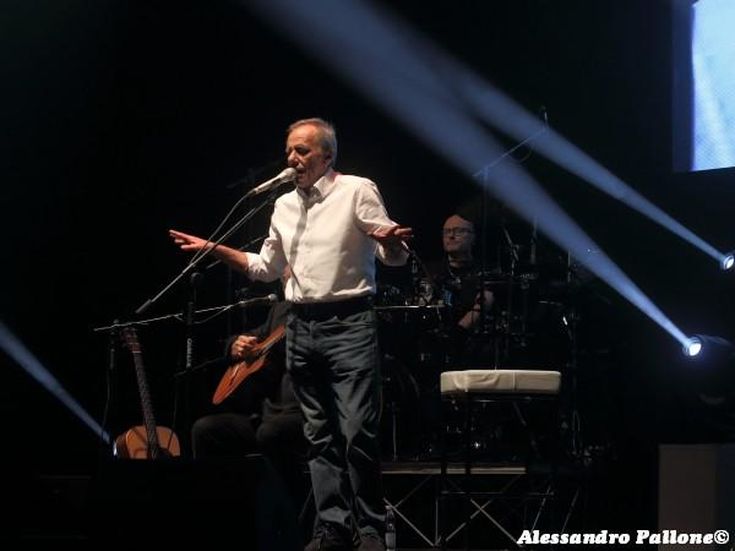 Premio Nobel 2013: Roberto Vecchioni tra i possibili candidati con Dylan e Cohen