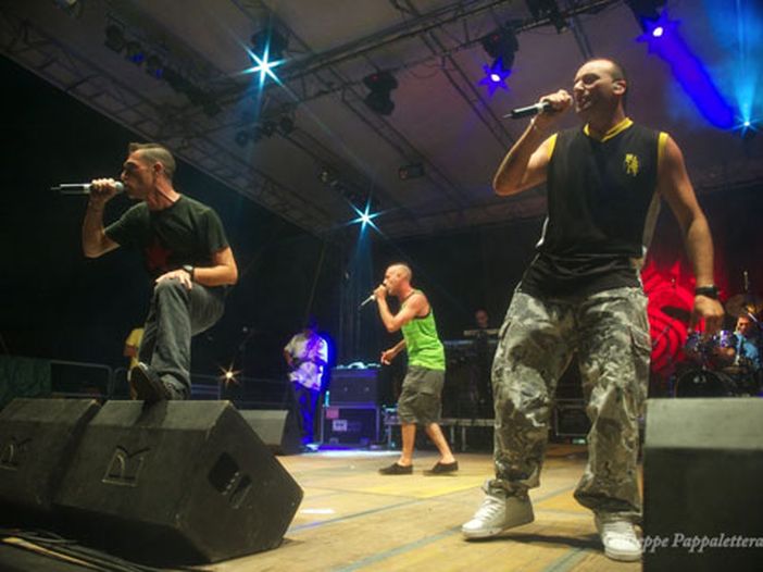 Sud Sound System, il nuovo disco è 'Sta tornu' Sud Sound System, il nuovo disco è 'Sta tornu'