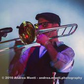 30 gennaio 2016 - Pala Giovanni Paolo II - Pescara - Max Gazz&eacute; in concerto