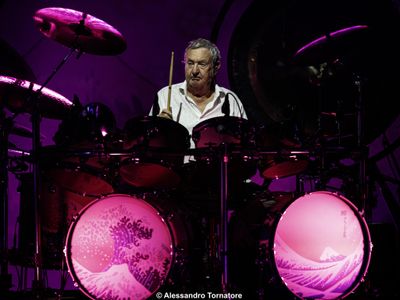 Nick Mason dei Pink Floyd torna all&apos;università dopo 50 anni