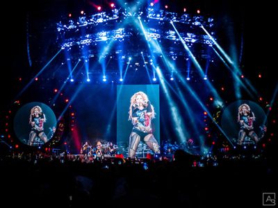 Shakira: ecco il video di &apos;Empire&apos; - guardalo qui