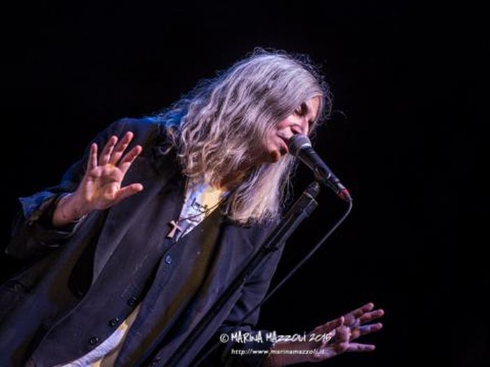 Patti Smith recita i versi di Nico nel progetto &ldquo;Killer Road&rdquo; - ASCOLTA, COPERTINA, TRACKLIST