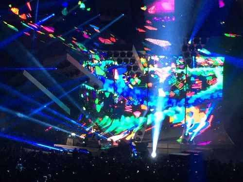 Ed Sheeran, 16 nuovi pezzi tutti nella top 20 britannica: che senso ha?