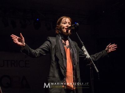 Suzanne Vega: canzoni per San Valentino all&apos;insegna del &apos;fai da te&apos;