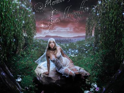 MEMOIR OF A SPARKLEMUFFIN Suki Waterhouse