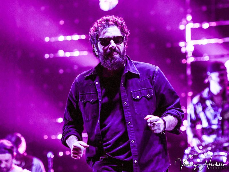 6 dicembre 2023 - PalaAlpitour - Torino - Tommaso Paradiso in concerto 6 dicembre 2023 - PalaAlpitour - Torino - Tommaso Paradiso in concerto