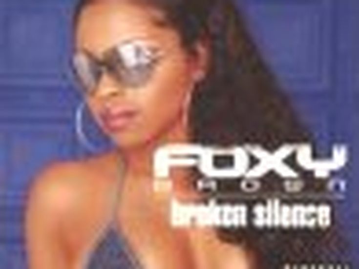 Conferenza stampa per la sordità di Foxy Brown