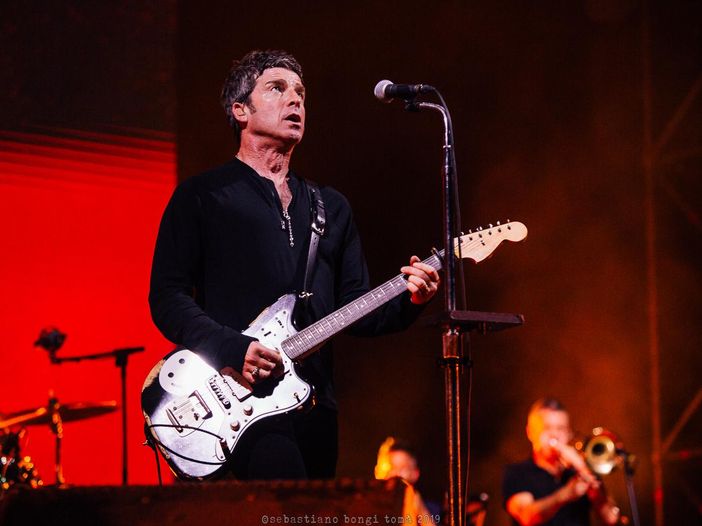 Noel Gallagher in lacrime per la vittoria del Manchester City Noel Gallagher in lacrime per la vittoria del Manchester City