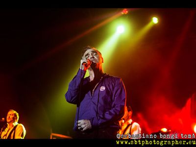 La Harvest risponde a Morrissey e smentisce: lui è ancora sotto contratto