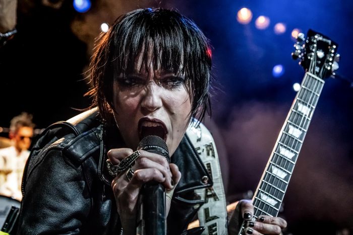 https://images.rockol.it/6XaanUHRMipIhoYm7vaQqbzRypo=/700x0/smart/rockol-img/img/foto/upload/halestorm-foto-concerto-milano-22-ottobre-2018-26.jpg