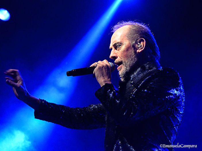 Peter Murphy e Trent Reznor insieme in una canzone