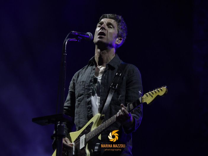 Duetto di titani: Noel Gallagher e Paul Weller suonano brani dei Jam live al Festival No 6 - VIDEO